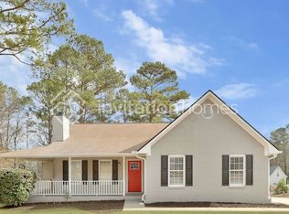 389 Grove Hill Dr, Stockbridge, GA