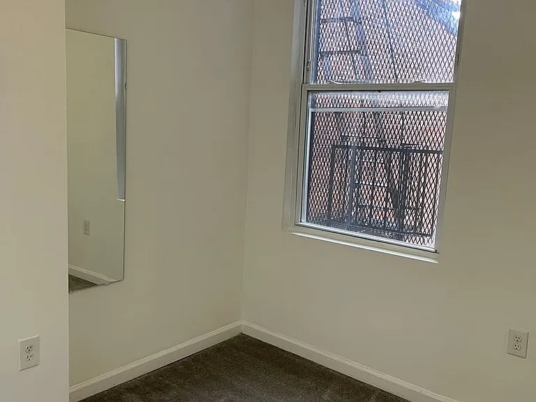2516 N. Charles St. — Photo 10