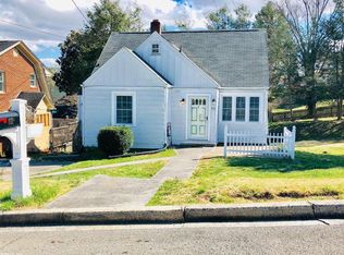 117 14th St, Pulaski, VA 24301