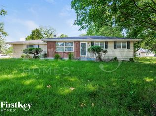 7438 Parallel Pkwy, Kansas City, KS 66112