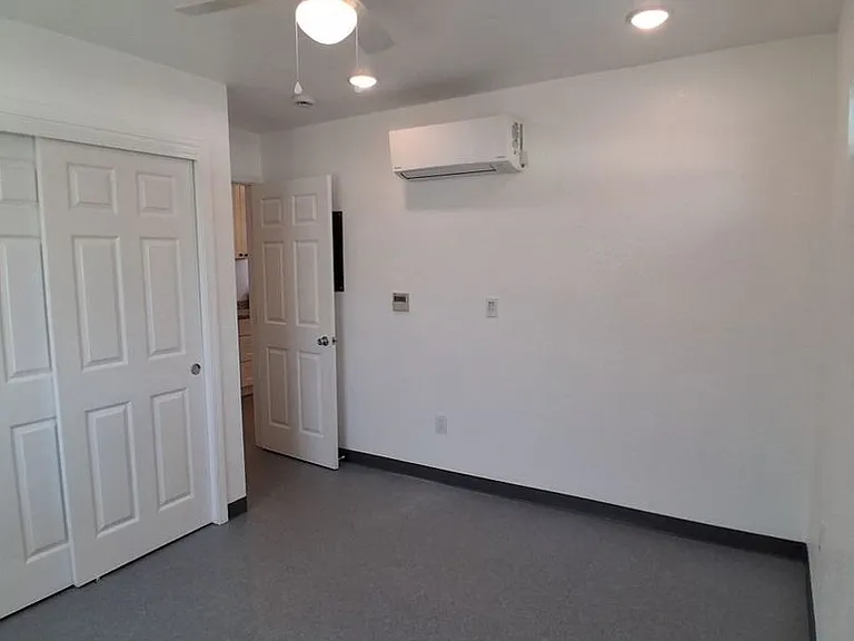 4864 E. University Ave — Photo 4