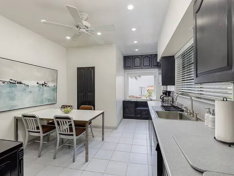 1134 Harrison St — Photo 29