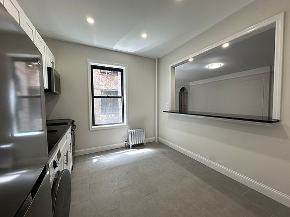4th image of 45-56 42nd St #1D
