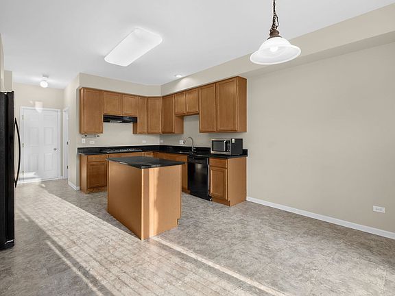 5th image of 2800 Brahms Ln