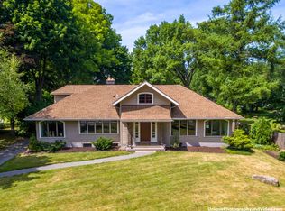 184 Penfield Rd, Rochester, NY 14610