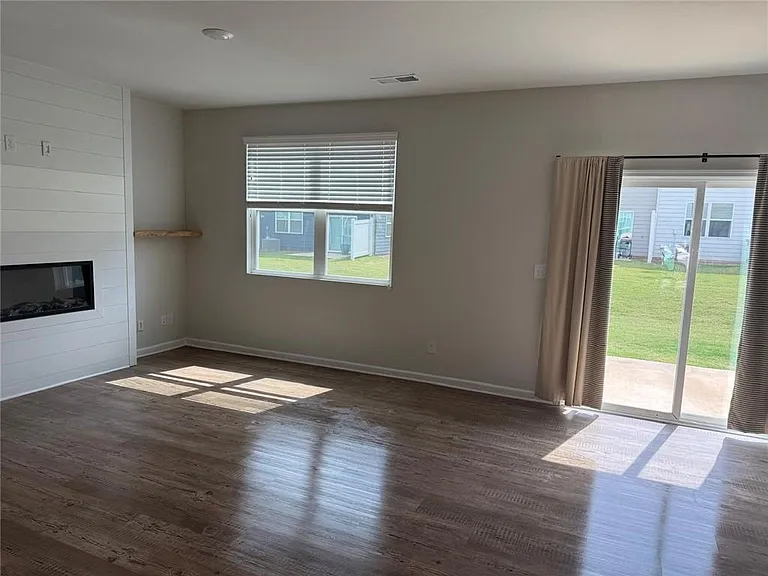 5223 Canberra Dr — Photo 22