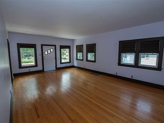 4th image of 1223 Sunnymede Ave
