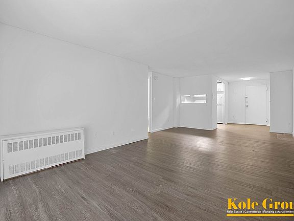 4th image of 88 Fulton St #101