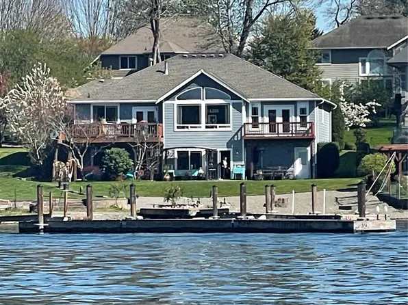 9118 Eagle Point Loop Road SW, Lakewood, WA 98498