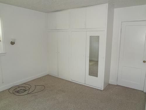 Bedroom wardrobe