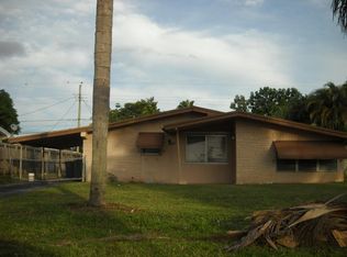 2913 Arcadia Dr, Miramar, FL 33023