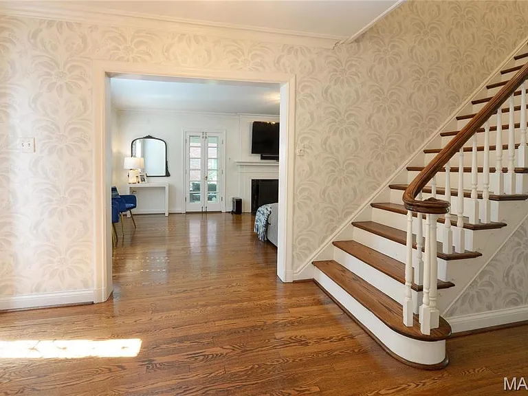 937 S Bemiston Ave — Photo 17