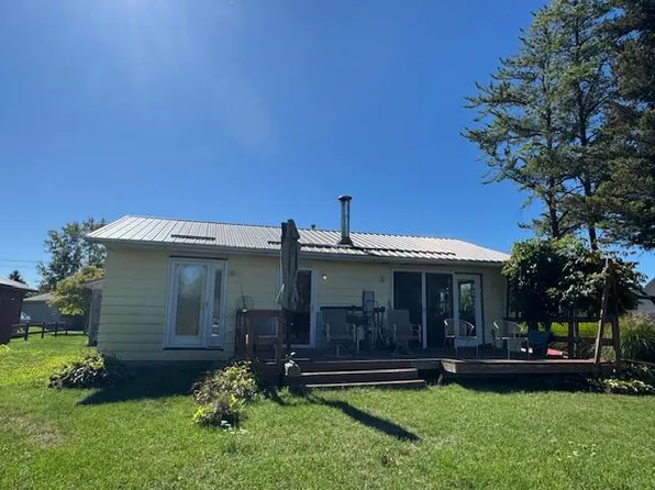 11396 Birch St, Chippewa Lake, MI 49320