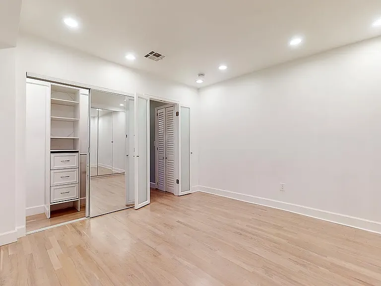 363 Huntley Dr — Photo 34