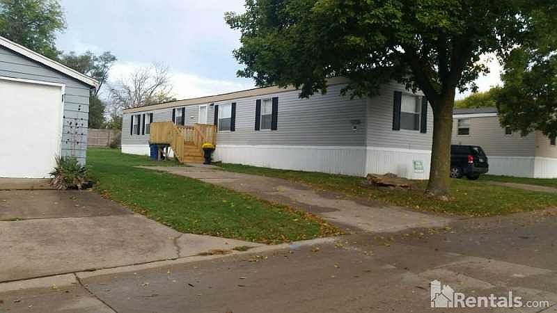 2nd image of 4240 Kensington Dr
