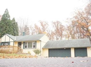 250 Houghton Rd, Northfield, OH 44067