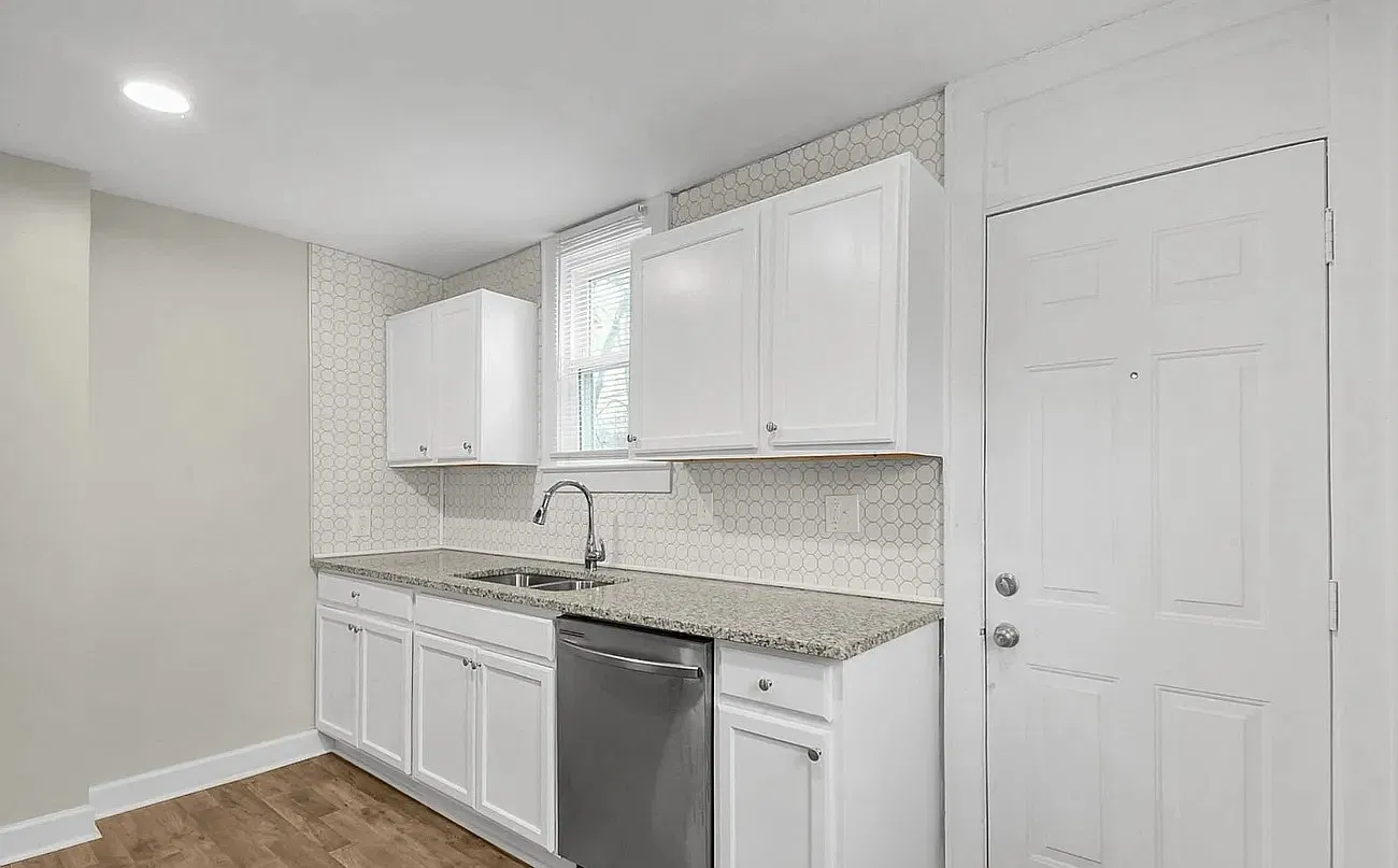 1701 Kent Street - 1 — Photo 1