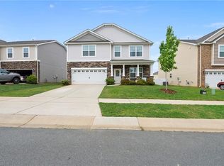 378 Sapphire Rd, Burlington, NC 27215