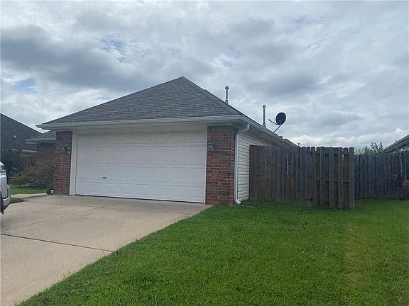3rd image of 1702 N America Ct