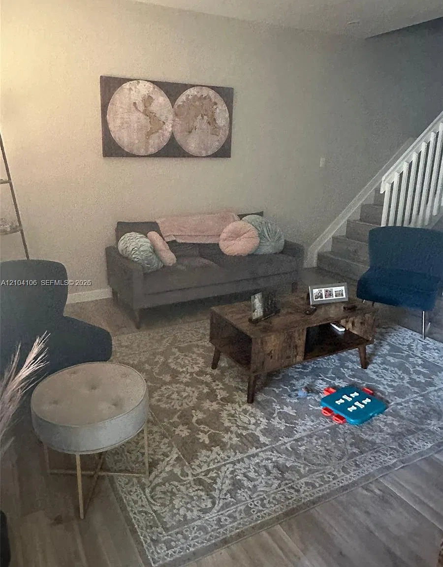 Avalon — Photo 4