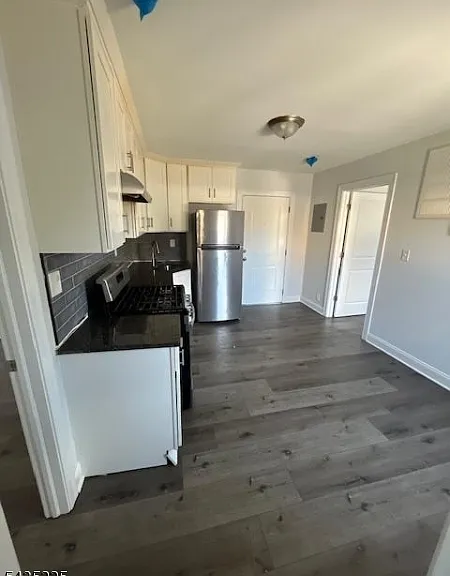 335 Henry St #3 — Photo 4