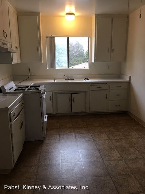 2nd image of 750 Gladys Ave APT 7