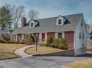 5 Fenton Dr, Short Hills, NJ 07078