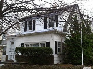 2127 Walnut St, Baldwin, NY 11510