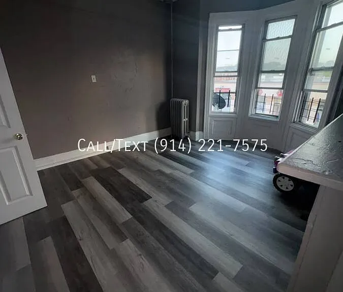 165 E 3rd St #2E — Photo 2