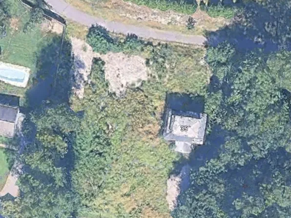 35 Shady Ln, Stafford, VA 22554