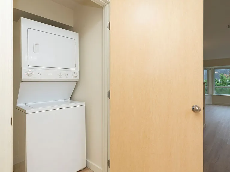Pickering Place Apartments — Photo 13