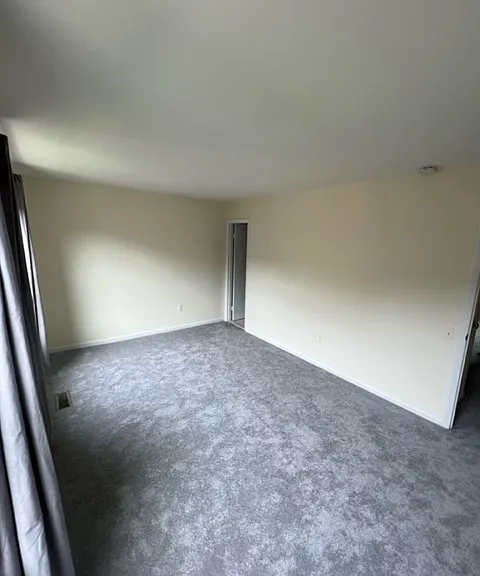 1613 Kenwood Ave — Photo 12