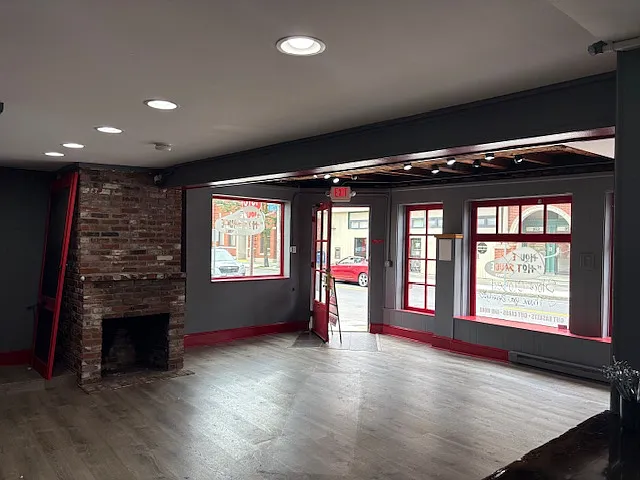 160 Cabot St #1 — Photo 6