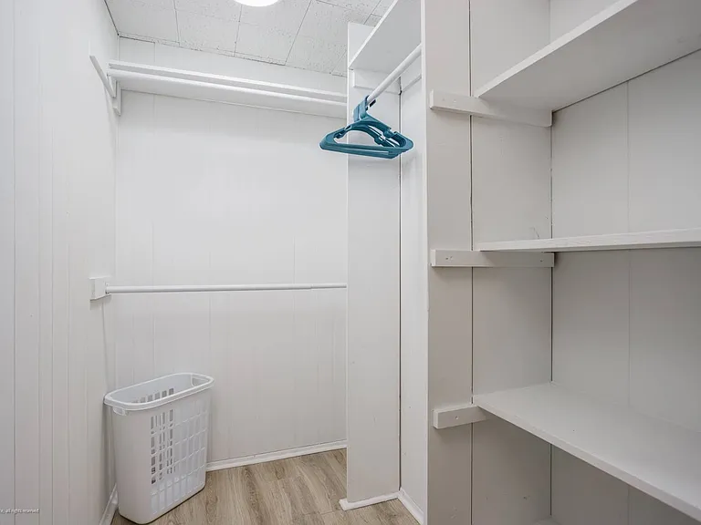 2515 Grove St — Photo 16