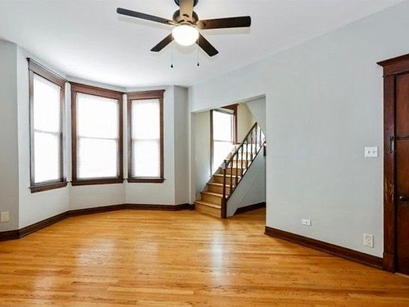 5th image of 1520 W Wellington Ave