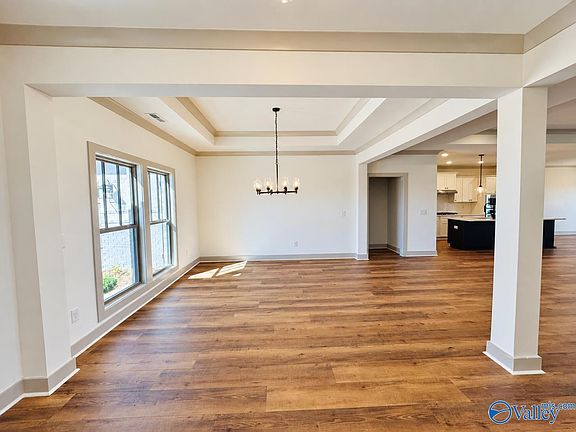 5th image of 1115 Maplehurst St