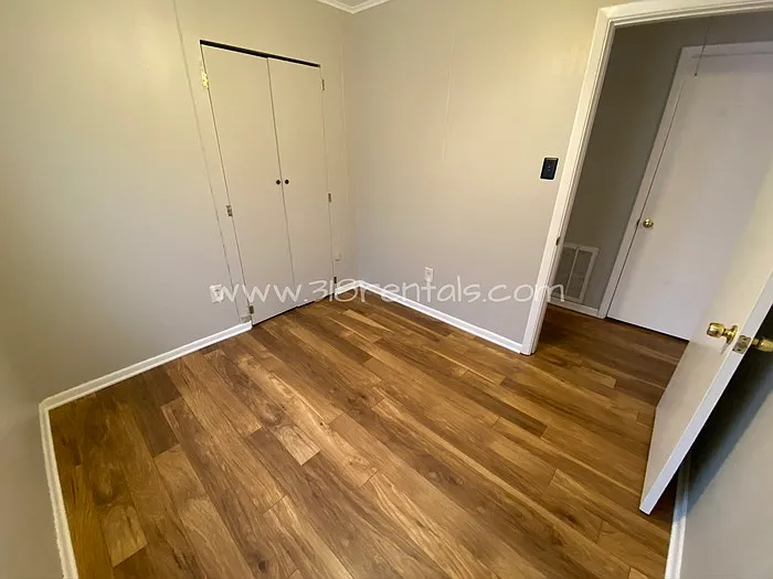 4612 Sullivan St — Photo 8