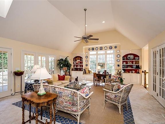 3rd image of 7143 Hopeton Rd