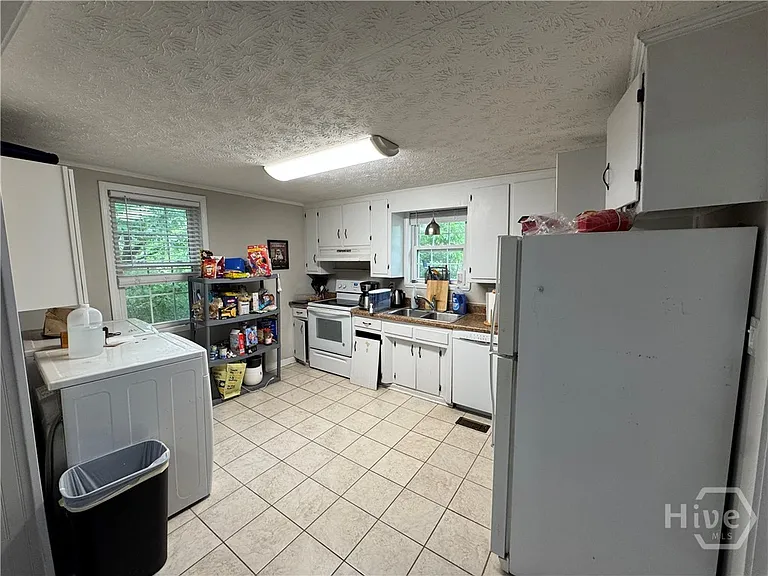 1734 E Broad St #A — Photo 10