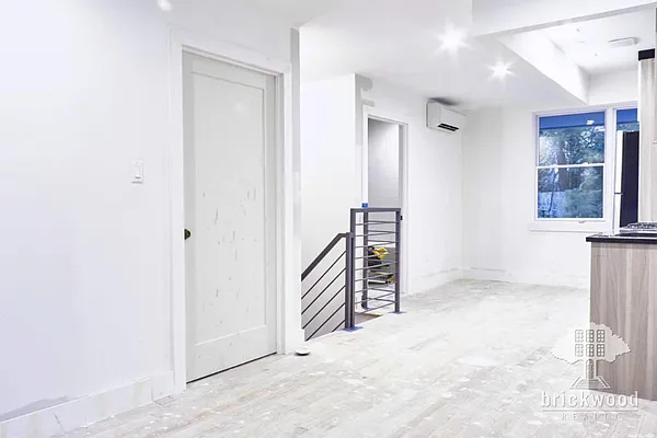 Rented by Brickwood BWR LLC | media 34