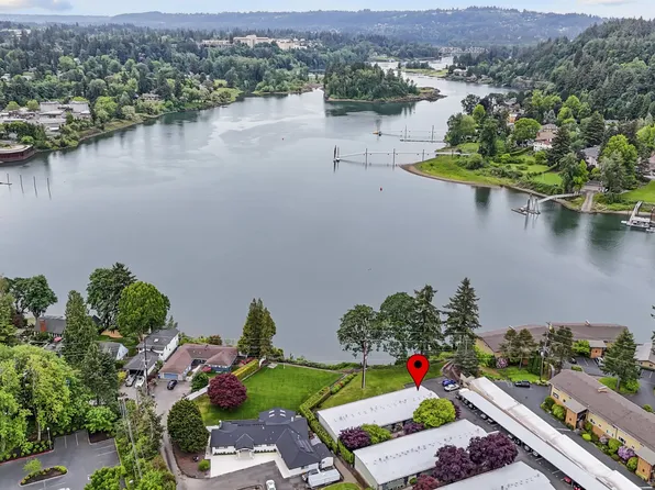 1550 SE Lava Dr APT 16, Milwaukie, OR 97222