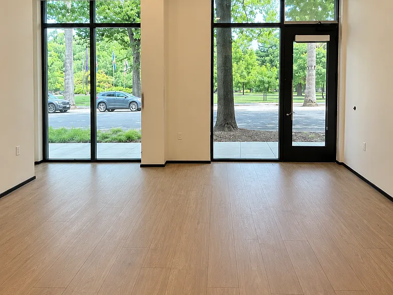 1324 N St — Photo 1