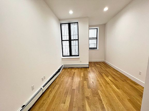 4th image of 539 Lenox Ave Frnt 1