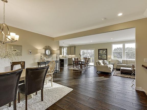 4th image of 15515 Sunrise Cir W