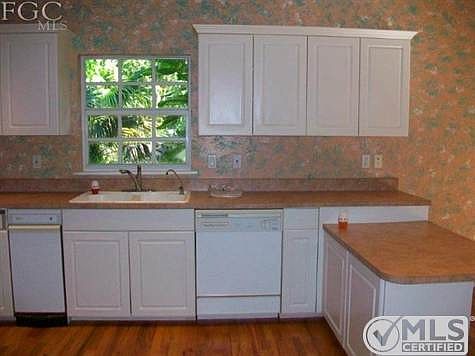 5th image of 317 Little Grove Ln