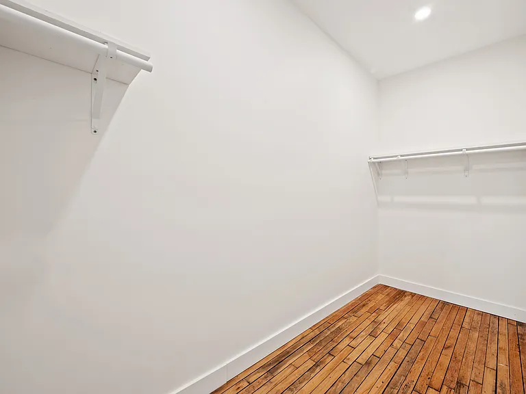 Orono Lofts — Photo 46