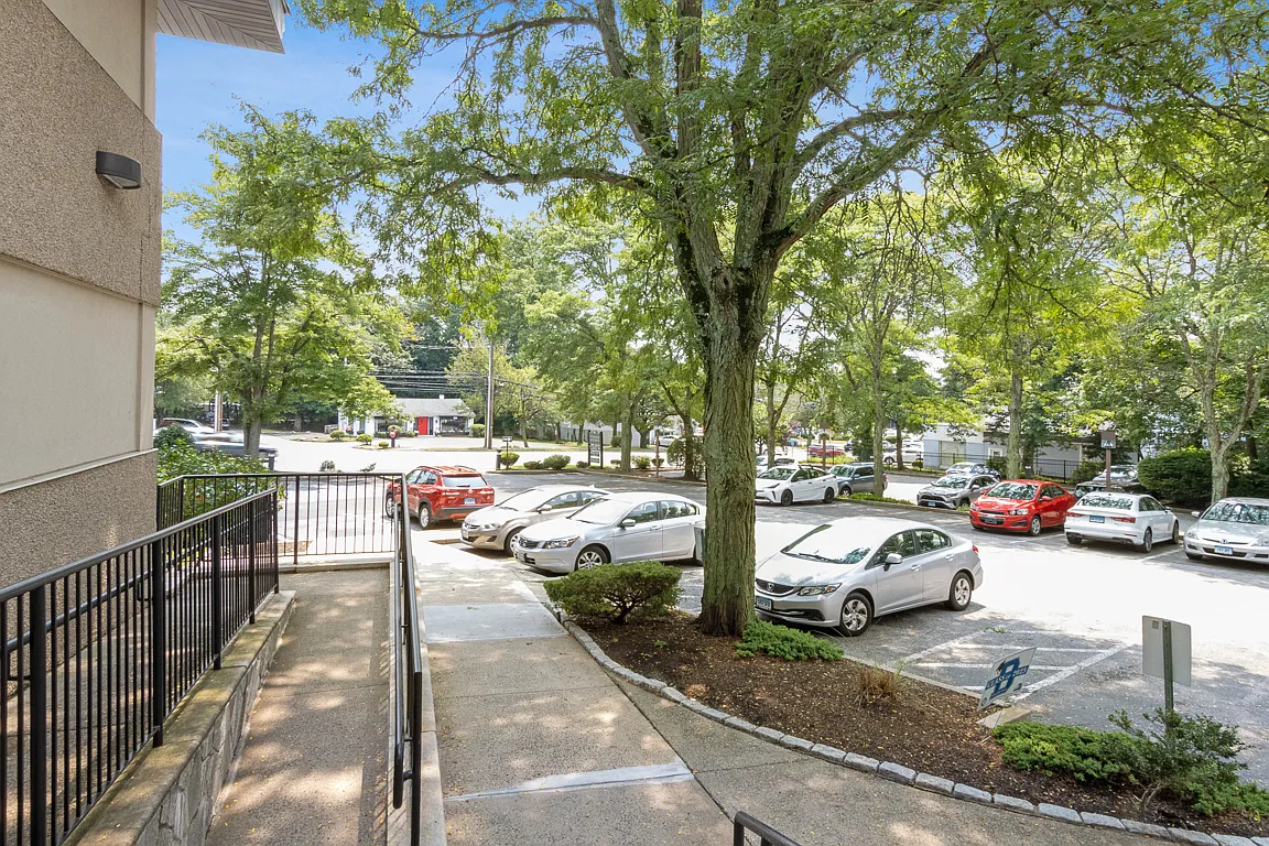 397 Boston Post Road Apartments — Photo 4