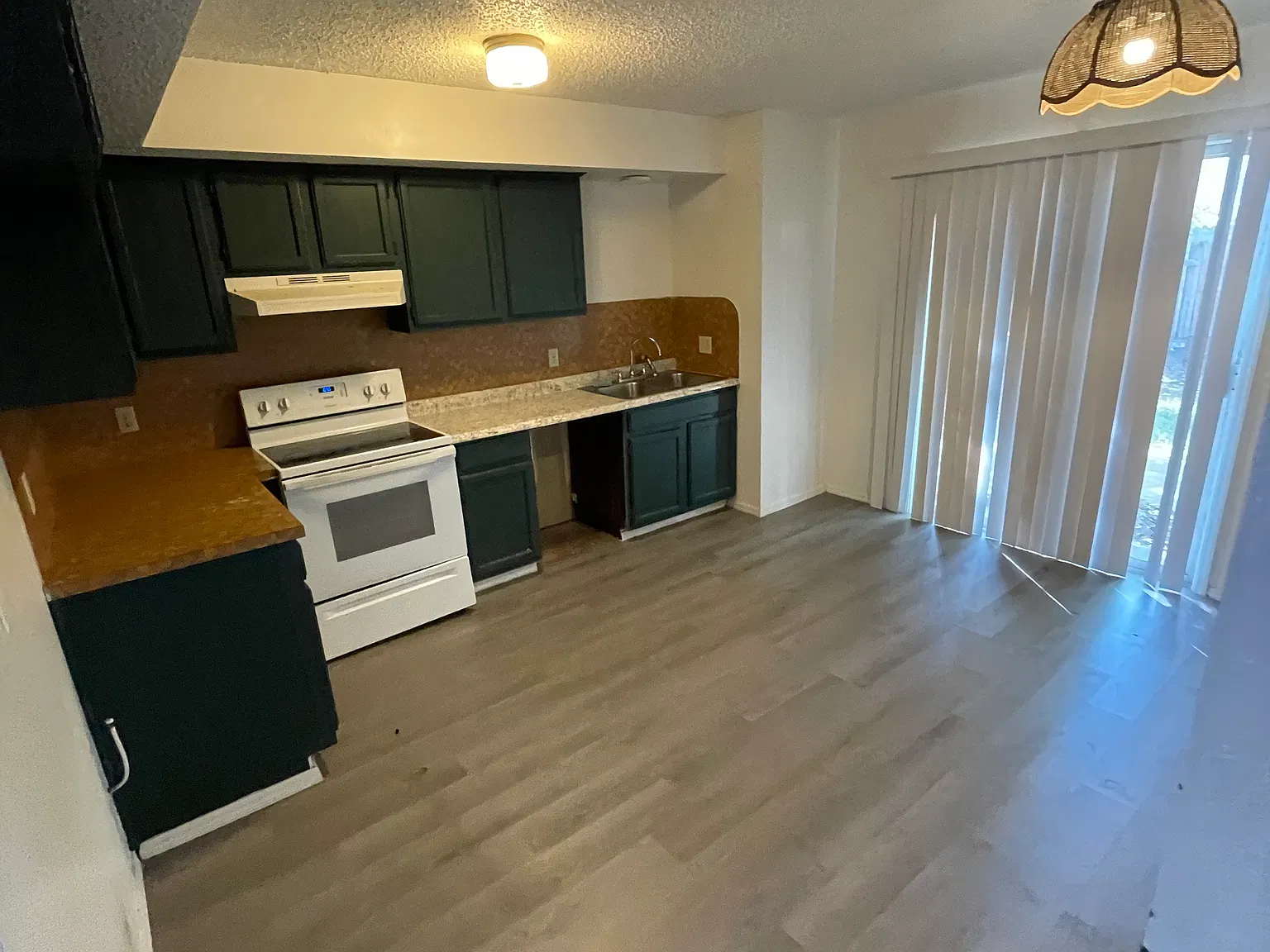 2 bed, 863 sqft, $875 — Photo 3