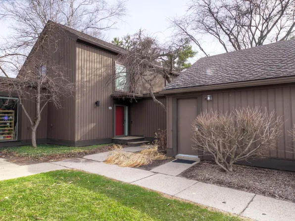 19 Westbury Ct, Ann Arbor, MI 48105
