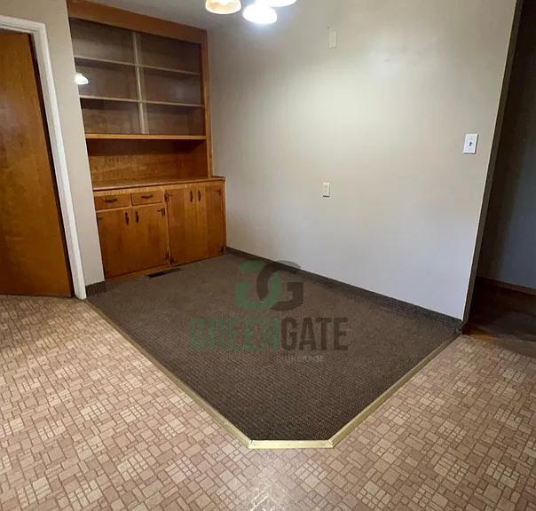 17400 E State Highway 120 — Photo 6